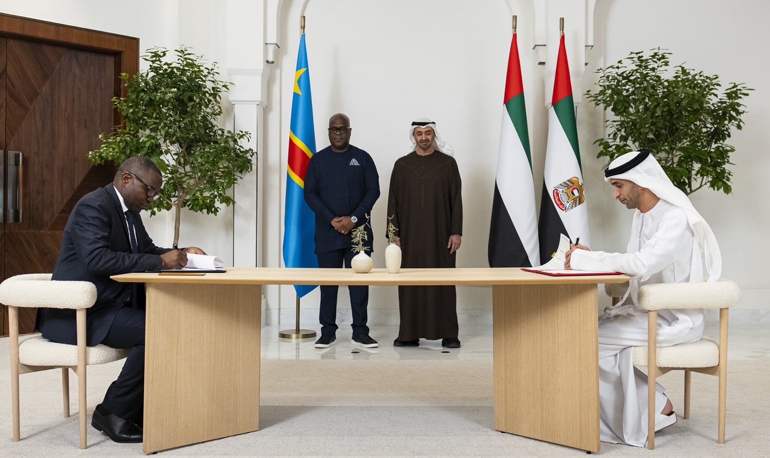 محمد بن زايد يشهد توقيع الشراكة الاقتصادية الشاملة مع الكونغو