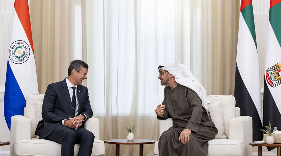 محمد بن زايد ورئيس الباراغواي: أهمية ترسيخ السلام عبر الحوار (فيديو)