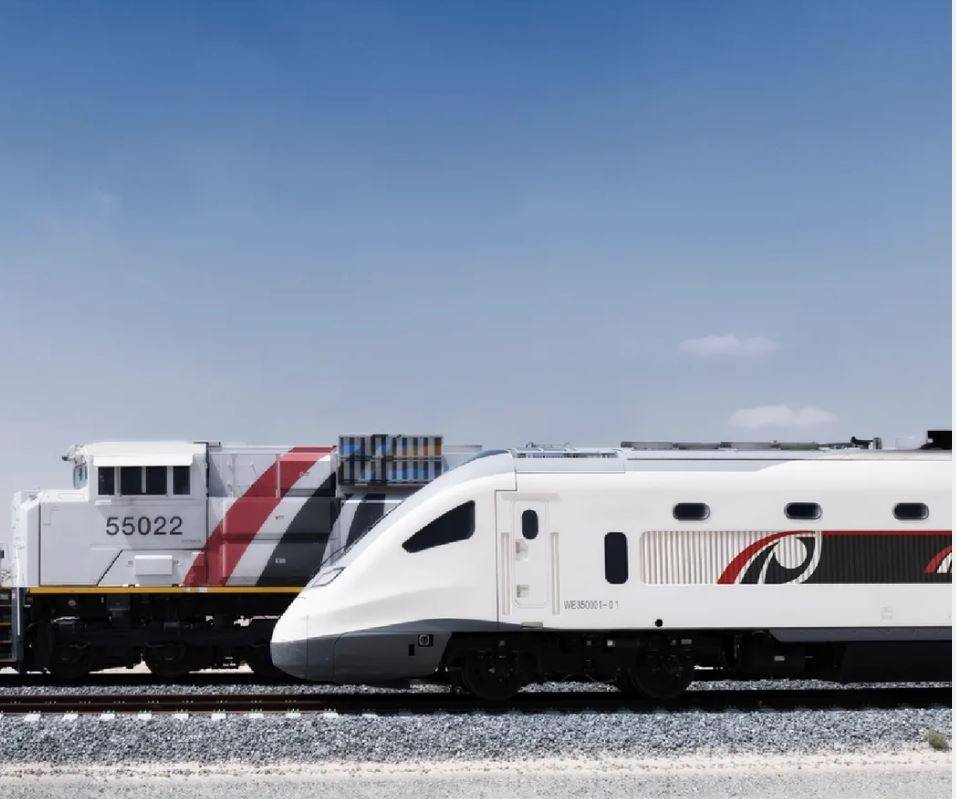 «قطارات الاتحاد» تُشغّل قطار الركاب تجريبياً بين الغويفات والفاية