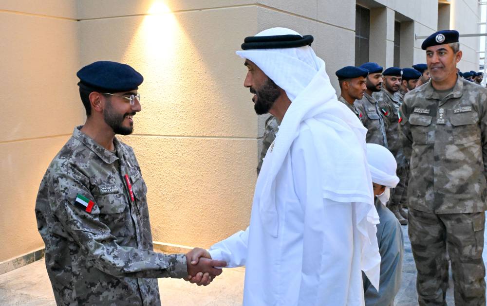 نهيان بن زايد: أبناء الوطن يمثلون فخره ودرعه الحصينة