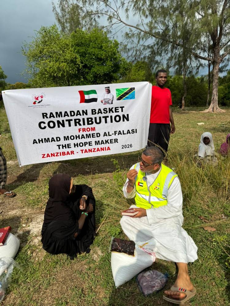 تنظيم حلقة تحفيظ القرآن لـ 65 امرأة في جزر زنجبار