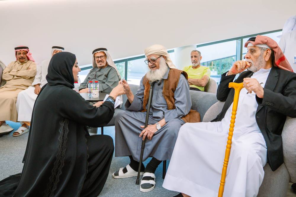 «تنمية دبي» تدعم كبار المواطنين وأصحاب الهمم
