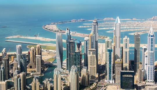 مشهد من دبي