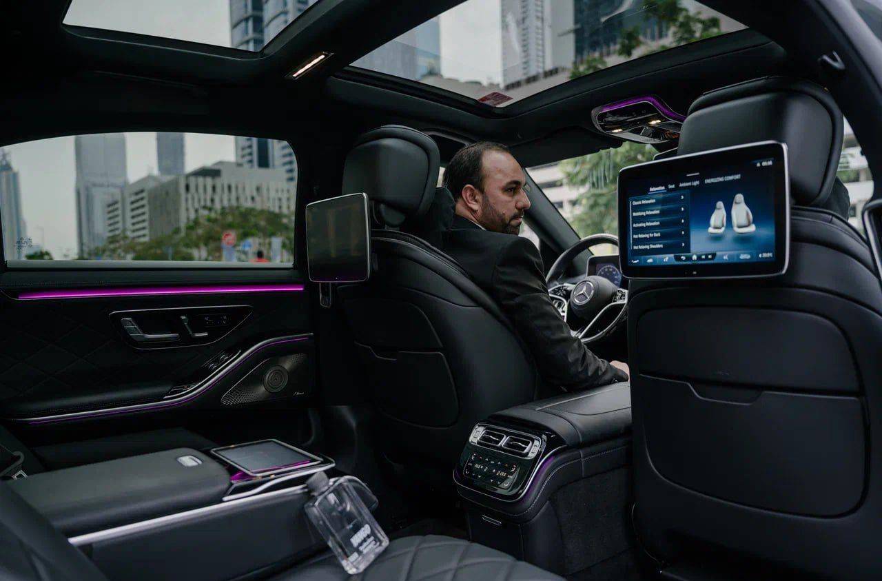 جانب من خدمة المنصة 