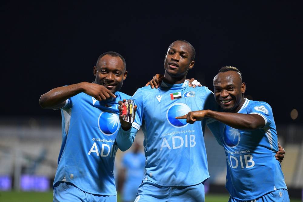 احتفالية لاعبي بني ياس