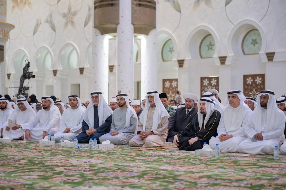 نهيان بن مبارك يشهد فعالية «يوم زايد للعمل الإنساني»