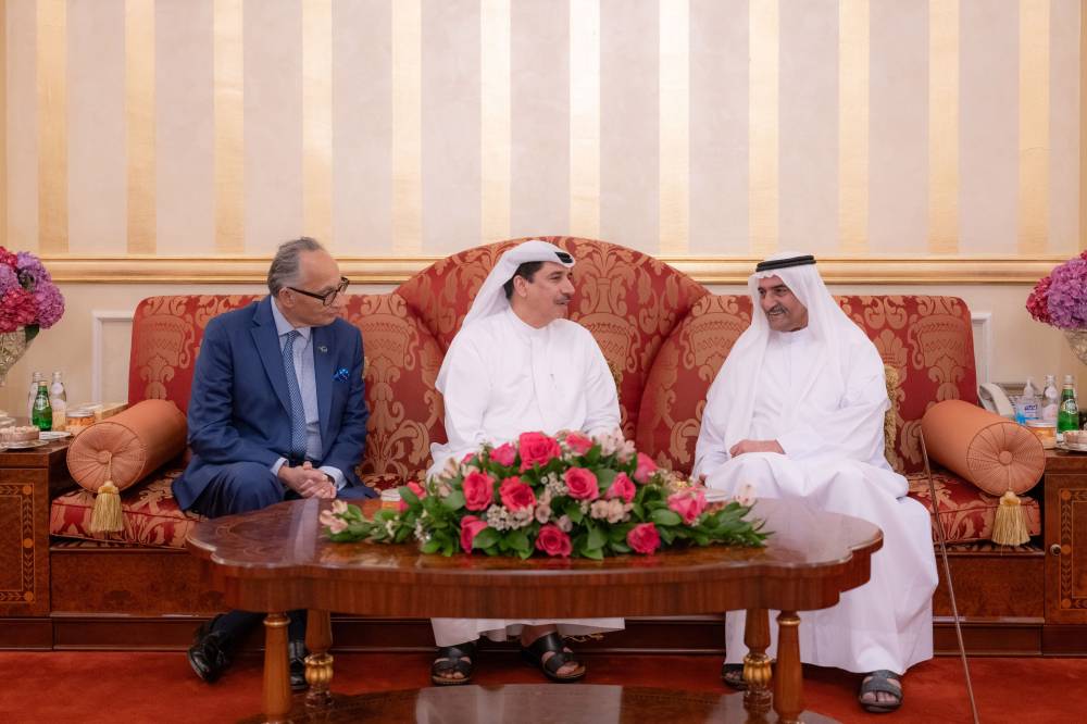 الشرقي يستقبل المهنئين بشهر رمضان