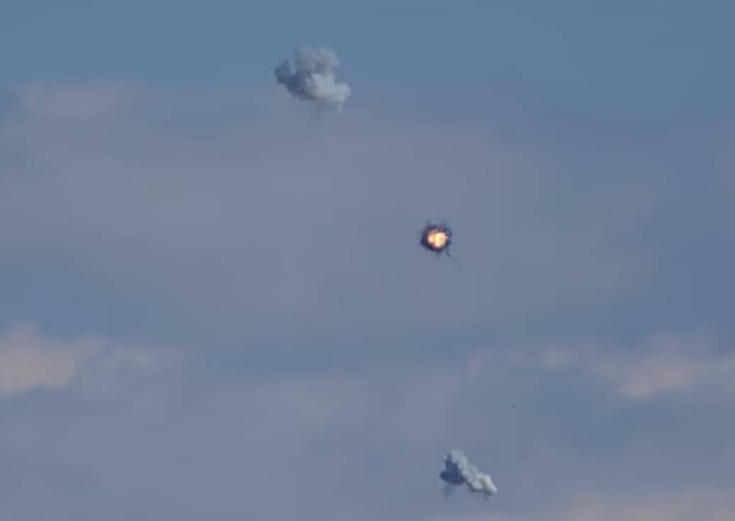 «قريب وبعيد في آن واحد».. لغز الصوت المزدوج عند اعتراض الصواريخ