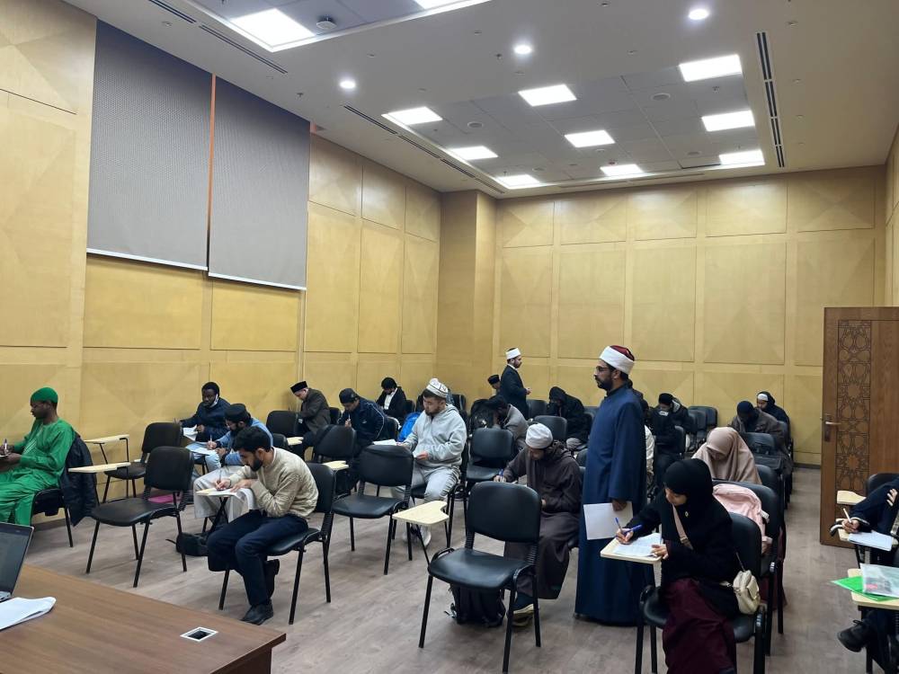 130 طالباً من 27 دولة للتدريب بدار الإفتاء المصرية