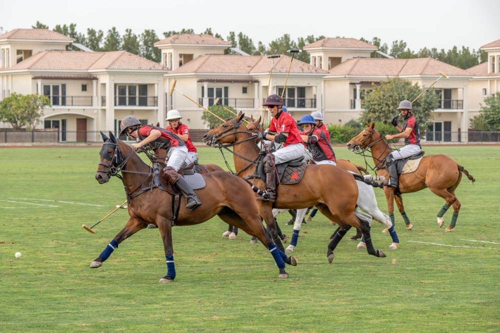 من مباراة الحبتور و«آر جي إف»