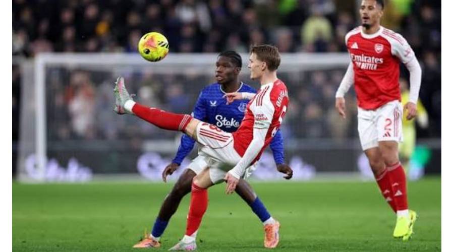 كيفية مشاهدة مباراة آرسنال وإيفرتون في الدوري الإنجليزي الممتاز