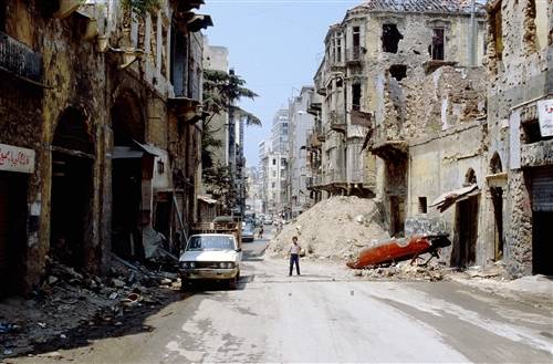 ارتفاع حصيلة الغارات الإسرائيلية على لبنان إلى 886 قتيلاً