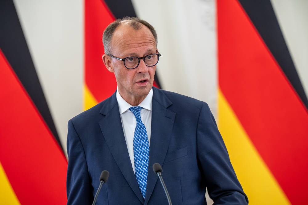 «لا تسلكوا هذا الطريق».. ميرتس يحذر إسرائيل من عملية برية في لبنان