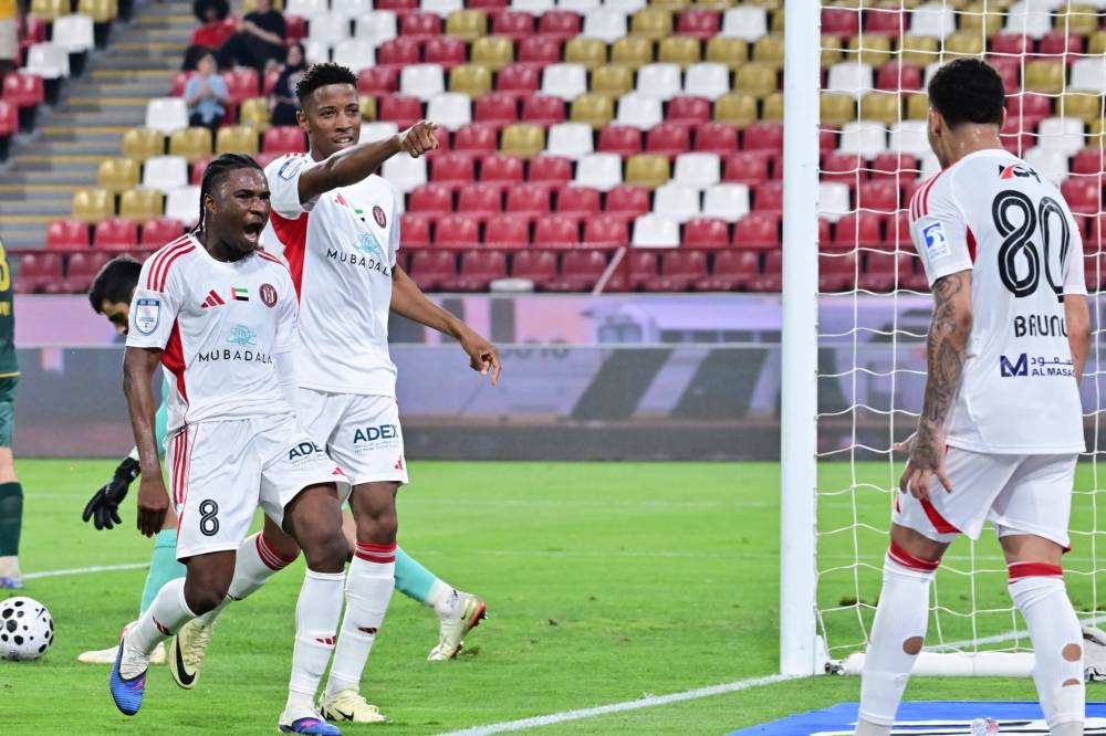 شباب الأهلي يتصدر دوري أدنوك.. والجزيرة يعزز مركزه الثالث | صحيفة الخليج