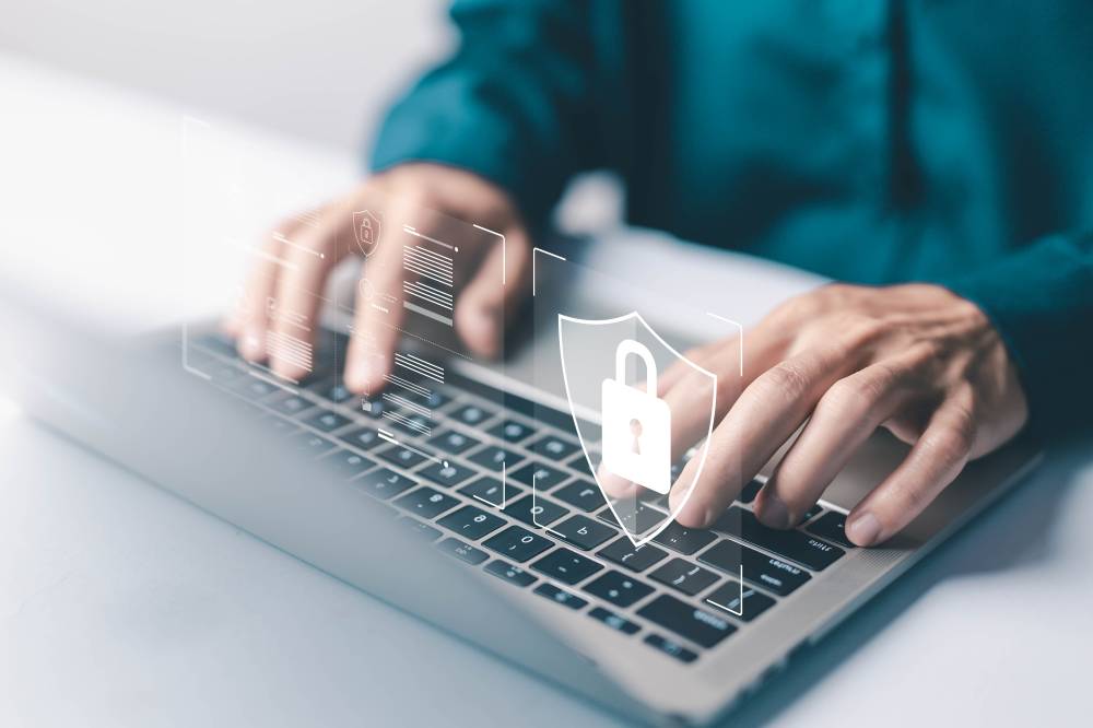 «الأمن السيبراني» ينفذ تمريناً متخصصاً بالتعاون مع «إيميرسيف»