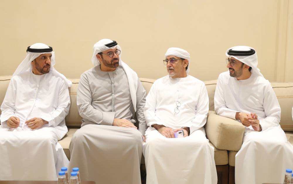 محمد القرقاوي والمسؤولون يعزون بوفاة عبدالله المزروعي