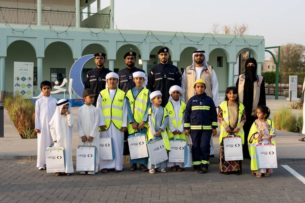هيئة أبوظبي للدفاع المدني تشارك في فعالية يوم الطفل الإماراتي