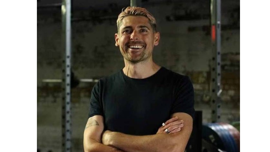 بريطاني عالق في لندن: المملكة المتحدة خذلتني.. ودبي منحتني الأمان