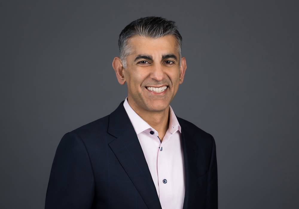 سُميت دهاوان