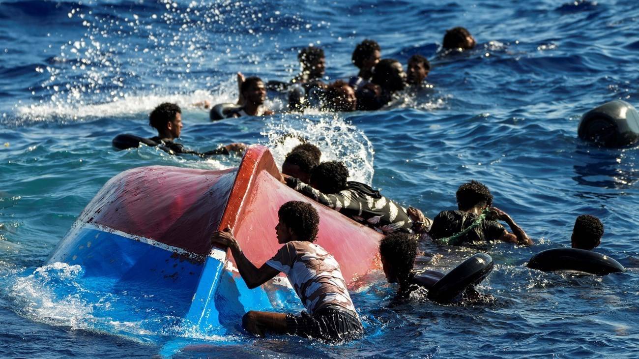 غرق 17 مهاجراً إفريقياً قبالة سواحل جزر القمر