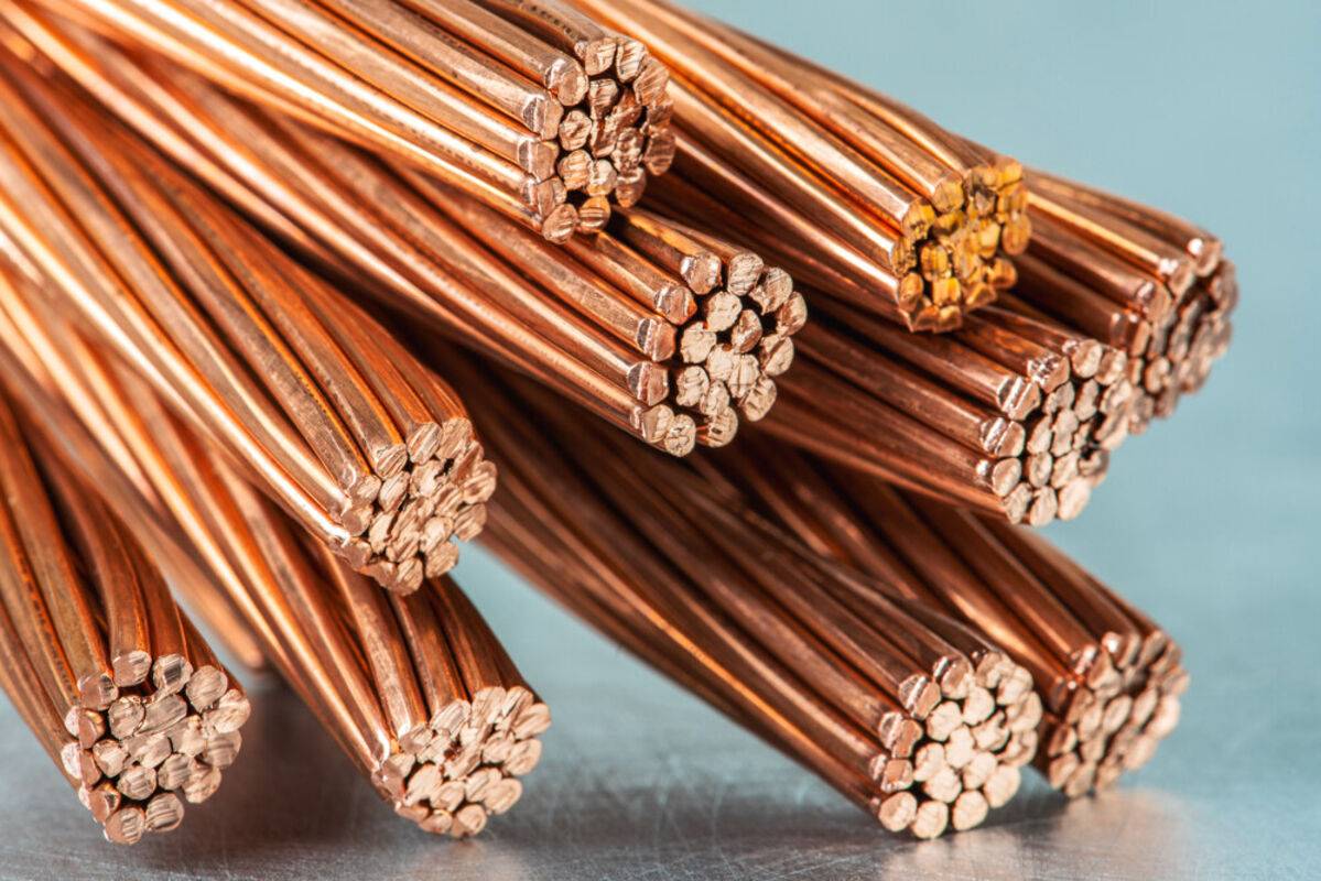 النحاس يفقد مكاسبه مع تصاعد حرب إيران