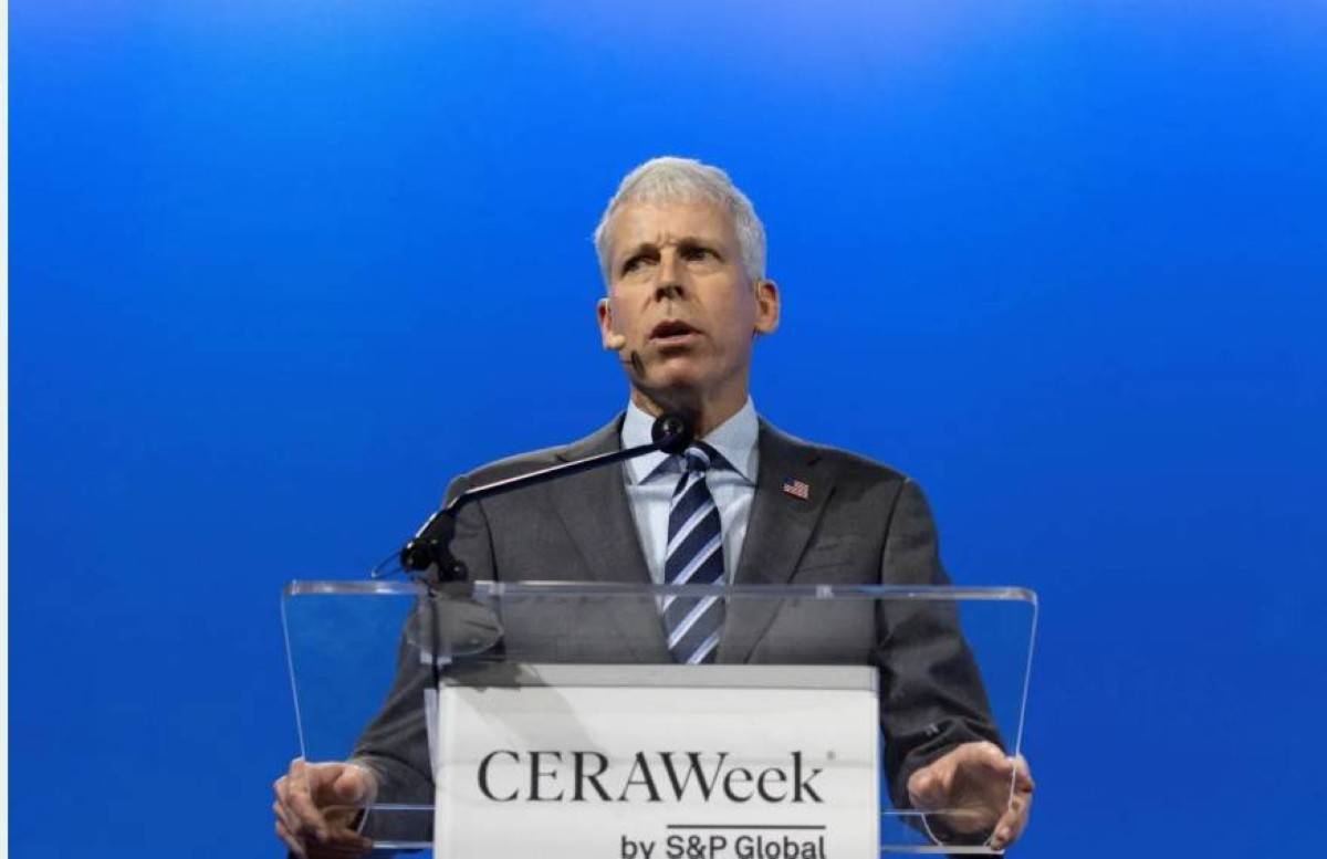 وزير الطاقة الأمريكي: رفع العقوبات عن النفط الإيراني سيتيح وصوله للموانئ خلال أيام