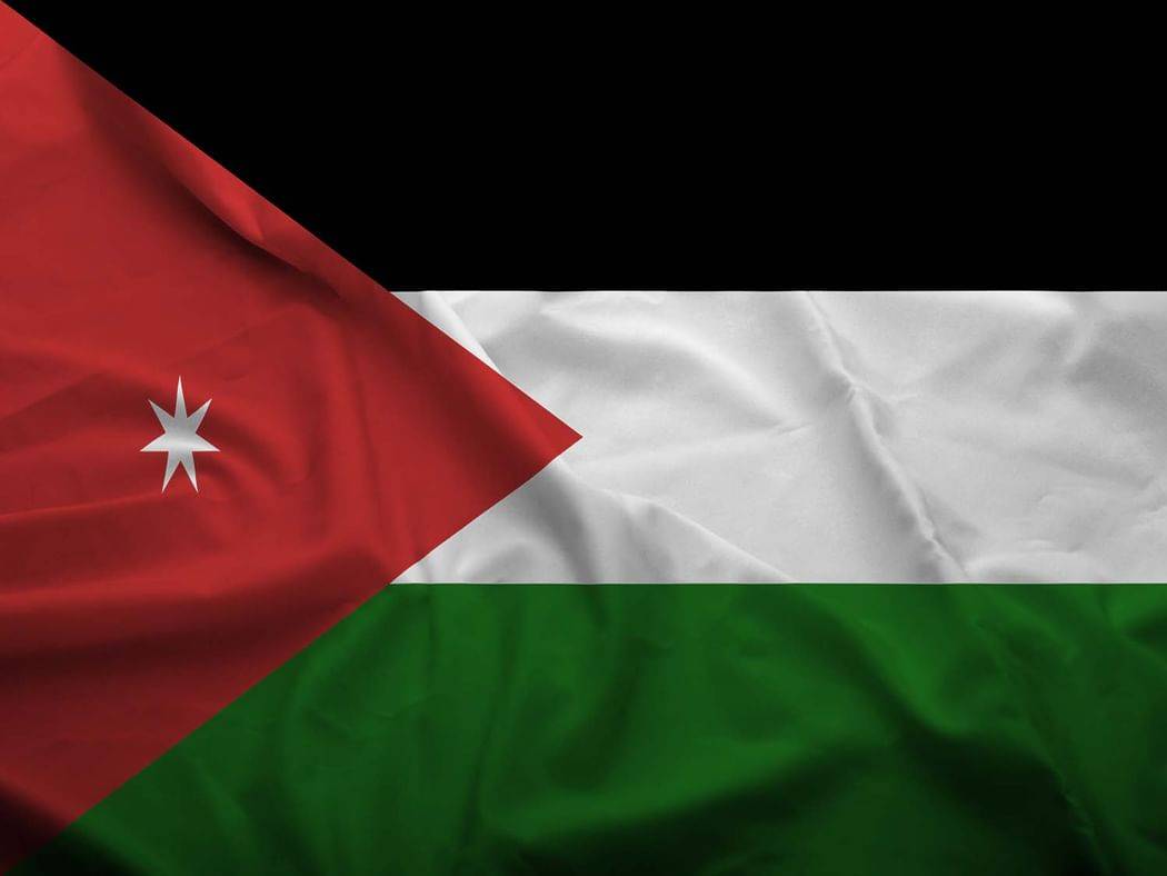 الأردن يعترض 14 صاروخاً و21 مسيرة إيرانية