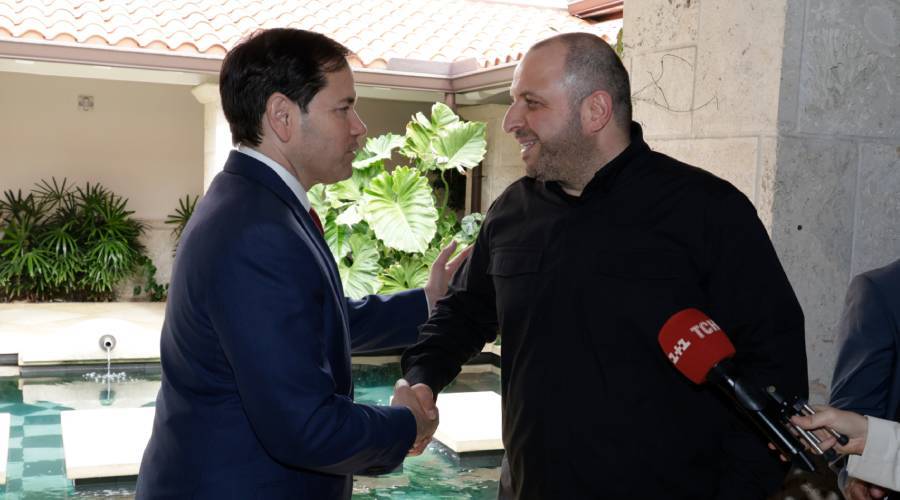 اجتماع أمريكي- أوكراني يتواصل الأحد لبحث إنهاء حرب روسيا