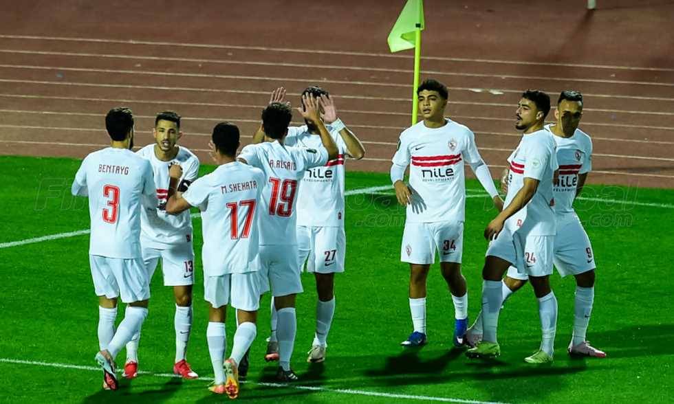 «المعلم حاضراً والجزيري حارساً».. الزمالك إلى نصف نهائي الكونفيدرالية في ليلة درامية