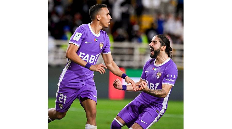 «الزعيم» يوقف مغامرة يونايتد بهدفي سفيان رحيمي