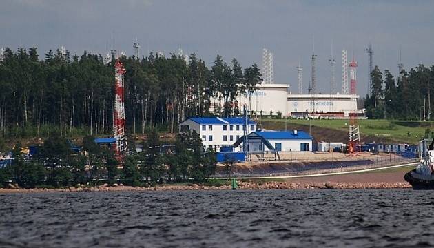 حريق في ميناء بريمورسك الروسي قرب الحدود الفنلندية