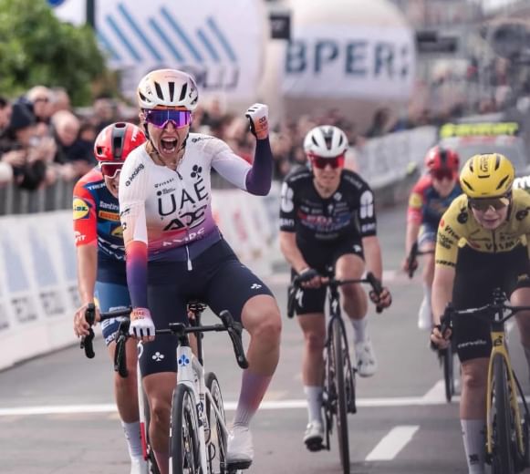 «الإمارات لدراجات السيدات» يتصدر سباق «جيرو ديلابينينو»