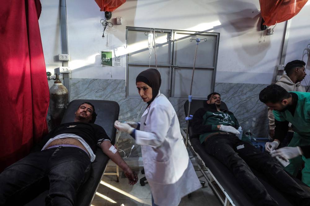 تصعيد إسرائيلي متواصل يفاقم الأزمة الإنسانية في غزة