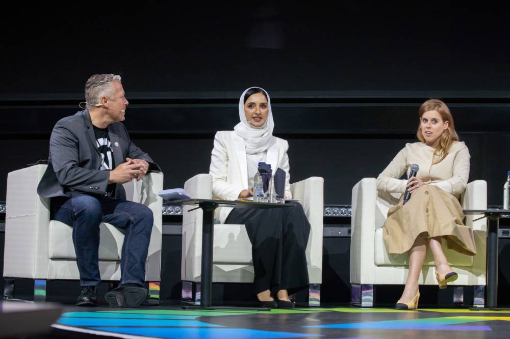 ابتسام المزروعي: الإماراتية محظوظة بالتعليم والتشجيع