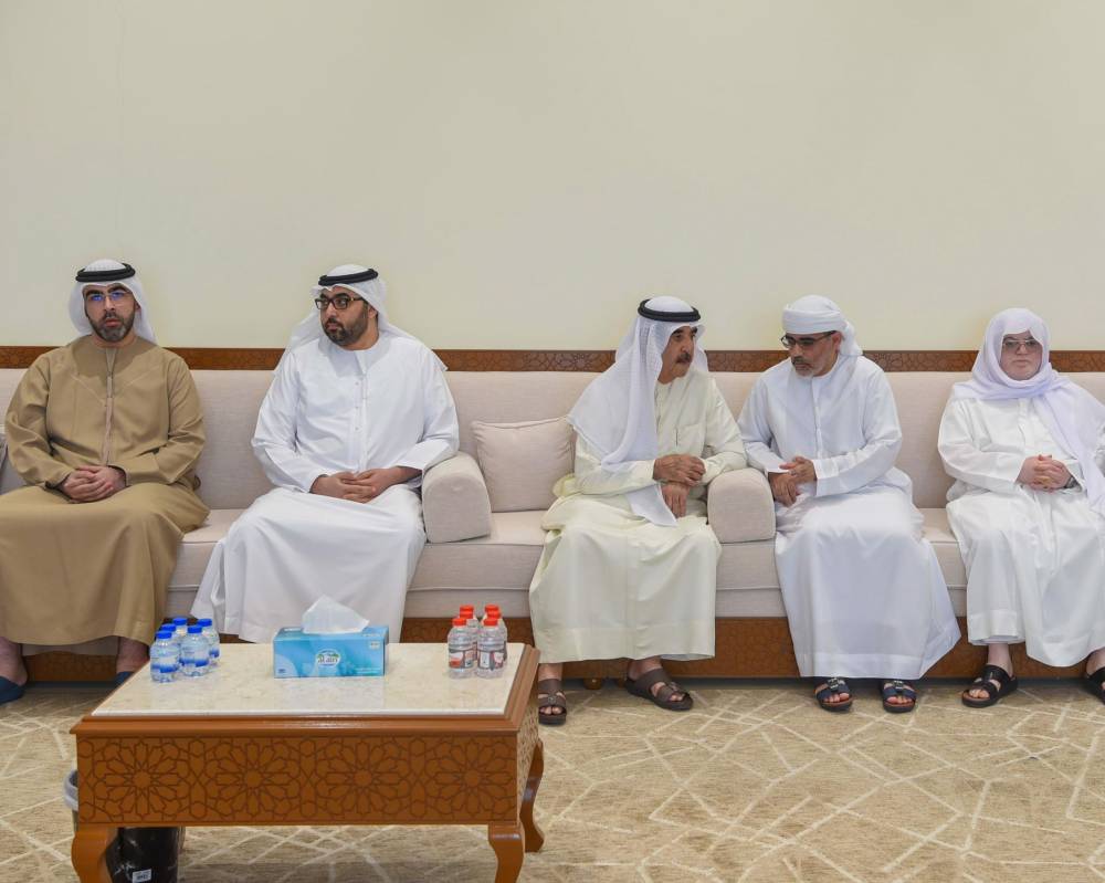 المعلا يقدم واجب العزاء بوفاة نوال التلاي