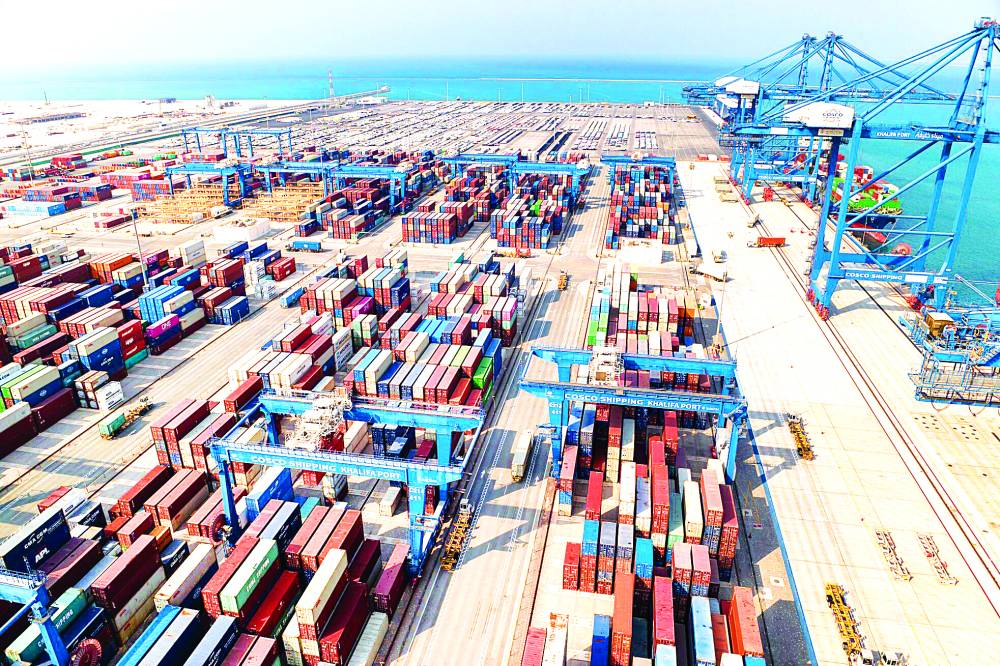 اللؤلؤ والأحجار الكريمة تتصدر الصادرات