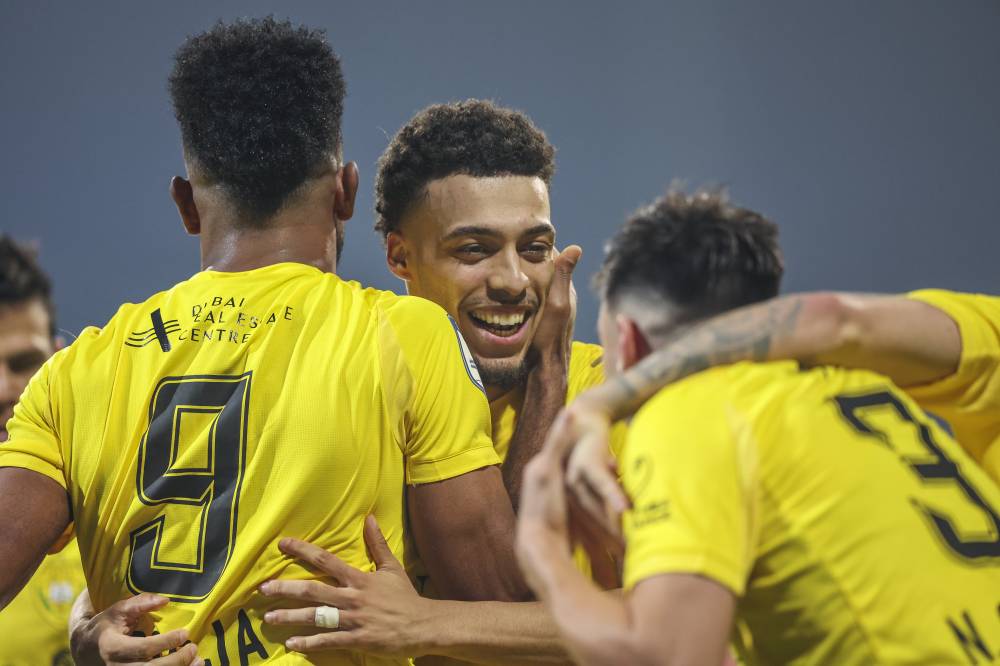 مباراة الوصل وشباب الأهلي في دوري أدنوك للمحترفين (( محمد شعلان ))