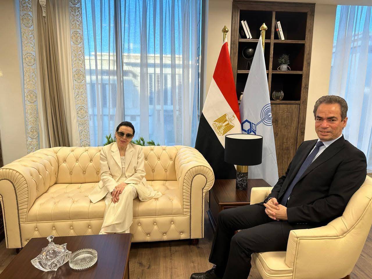 نجاة الصغيرة تحسم الجدل حول صورتها الأخيرة.. الذكاء الاصطناعي خدع الجمهور