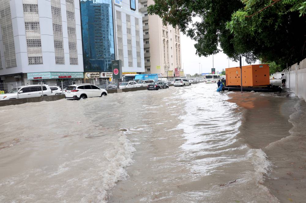  جانب من هطول الأمطار في الشارقة (تصوير: هيثم الخاتم) 