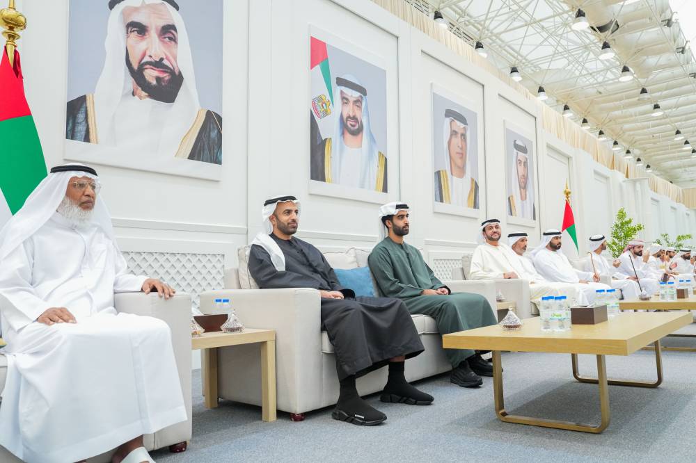 ولي عهد رأس الخيمة يحضر العرس الجماعي 12