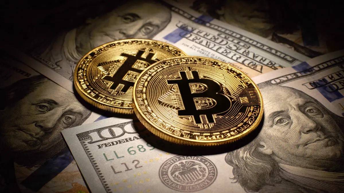 «البيتكوين» دون 68 ألفاً