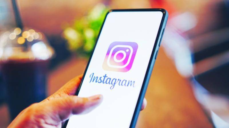 «إنستغرام» يختبر نسخة مدفوعة بميزات إضافية