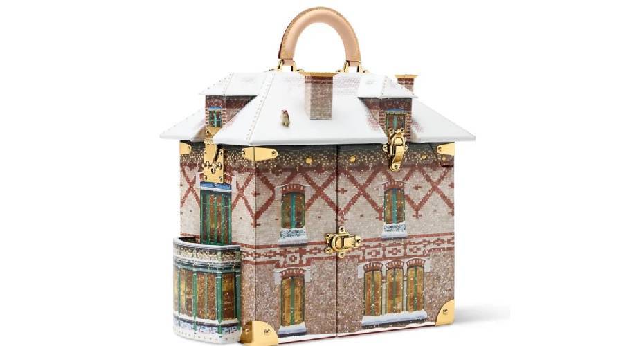 حقيبة مستوحاة من منزل بـ45 ألف دولار