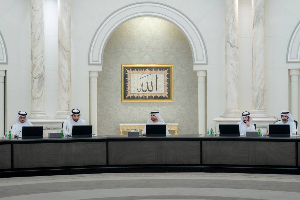 «تنفيذي الشارقة» يشيد بنجاح فريق الطوارئ في التعامل مع الحالة المدارية