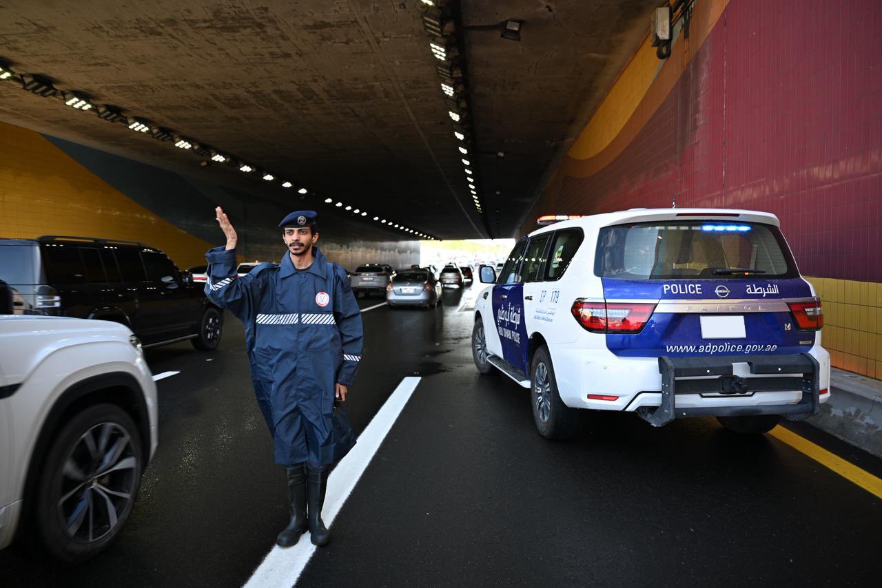  أمطار الخير تزور الإمارات   