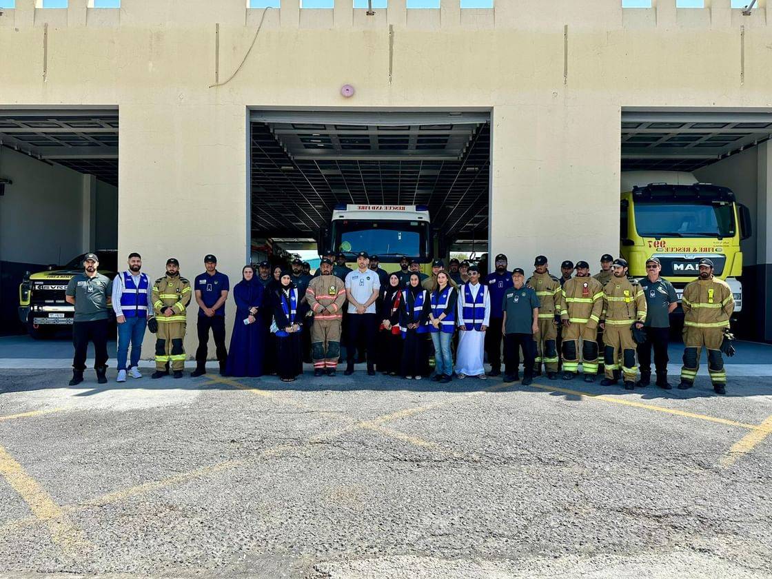 فريق عطاء حمدان التطوعي يكرِّم رجال الدفاع المدني بدبي