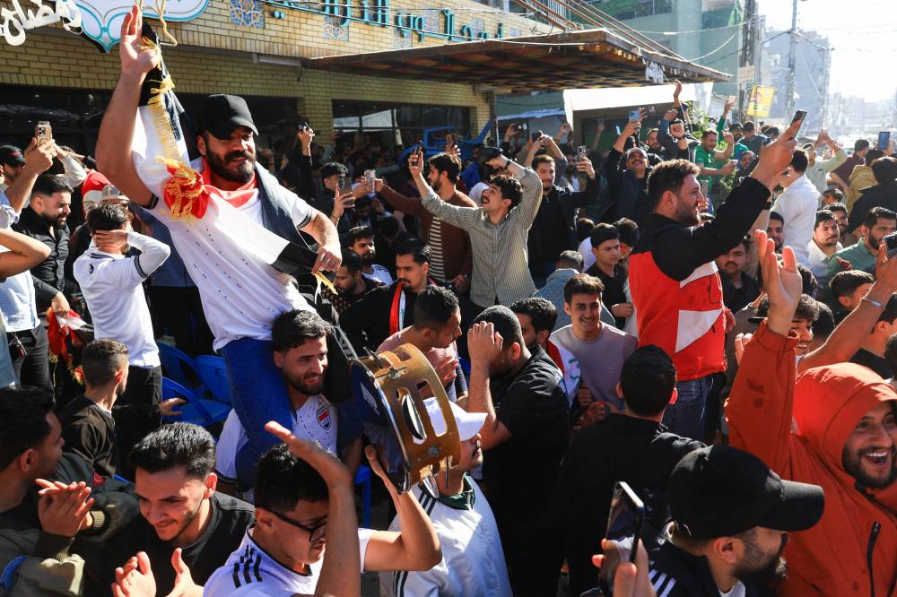 احتفال مشجعي العراق