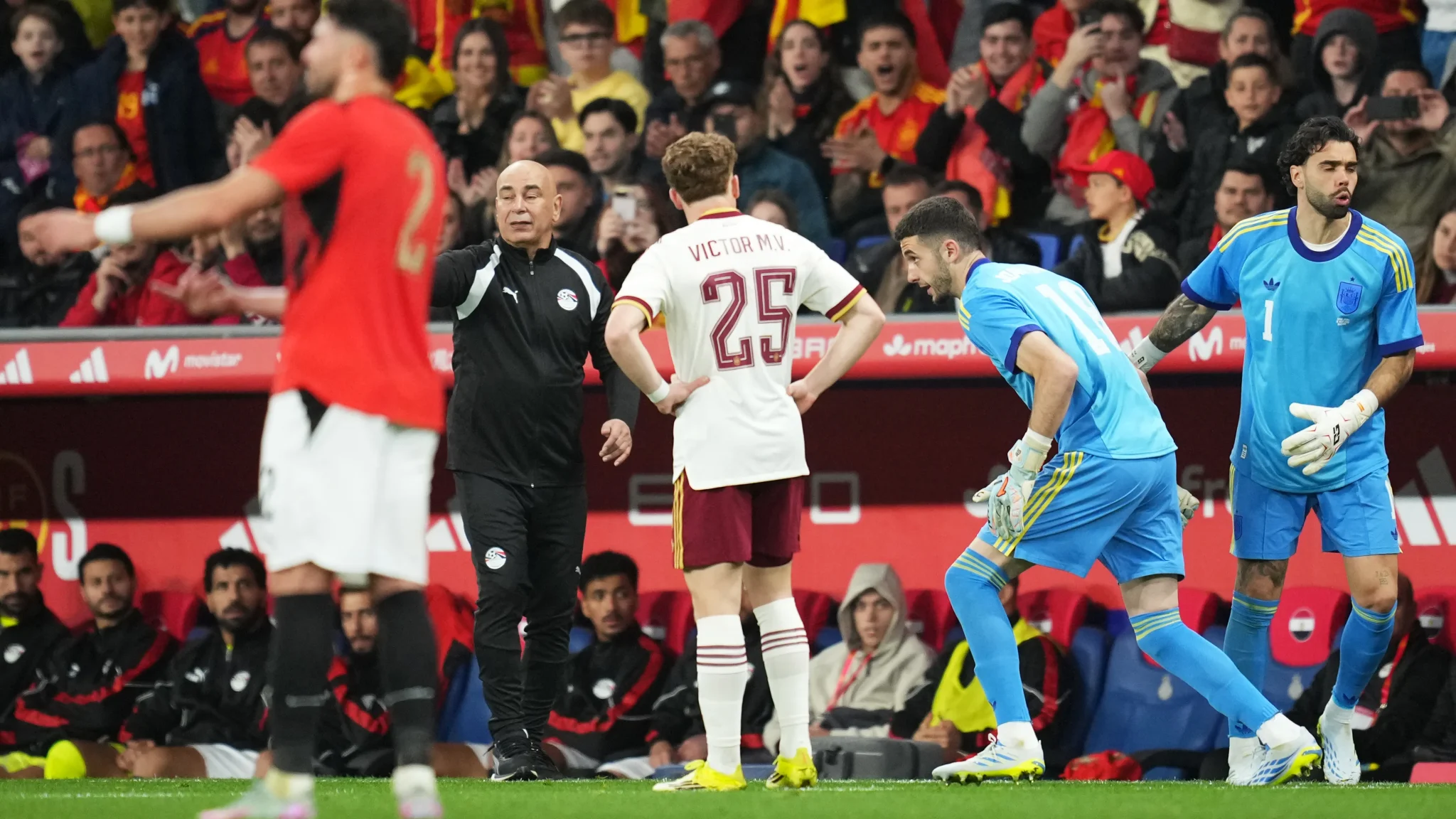 «واقعة مقيتة».. الاتحاد المصري يدين الهتافات ضد المسلمين والأجانب في مباراة إسبانيا