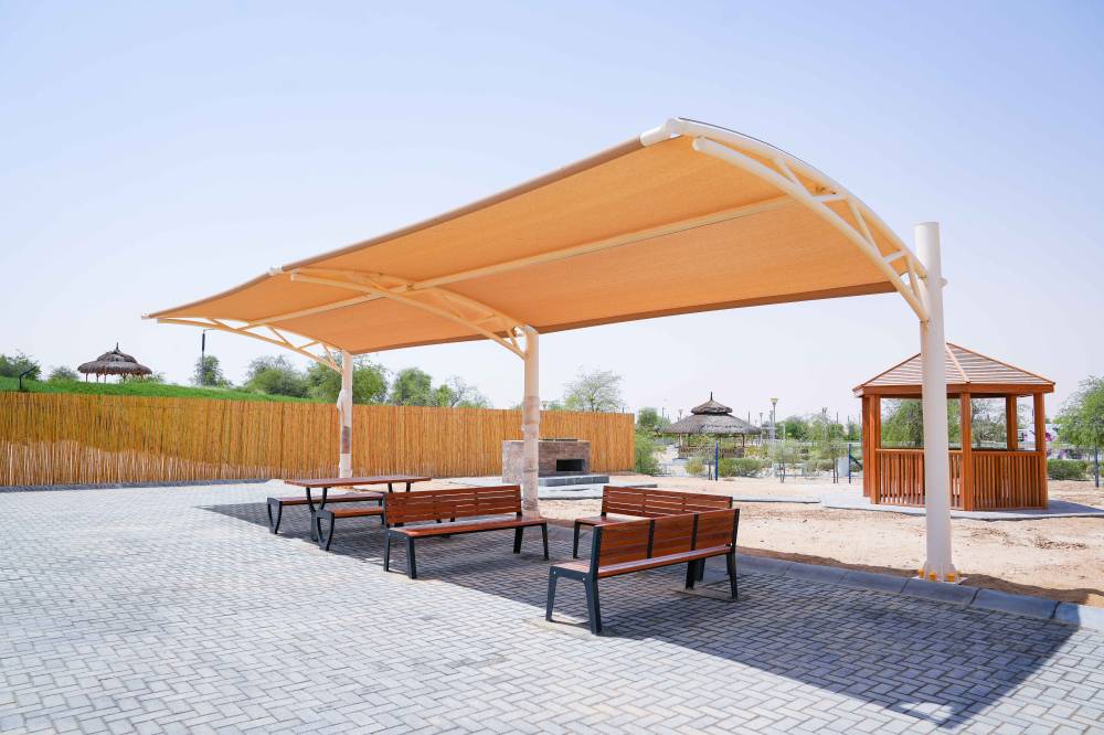 بلدية الظفرة تنفذ مشروع تطوير جلسات متكاملـة للتخييم