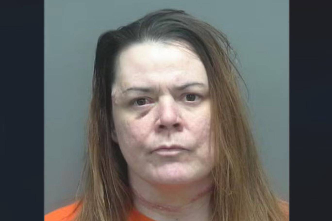 جريمة صادمة في أمريكا.. تقتل ابنتها طعناً لـ «حمايتها» من إيلون ماسك 